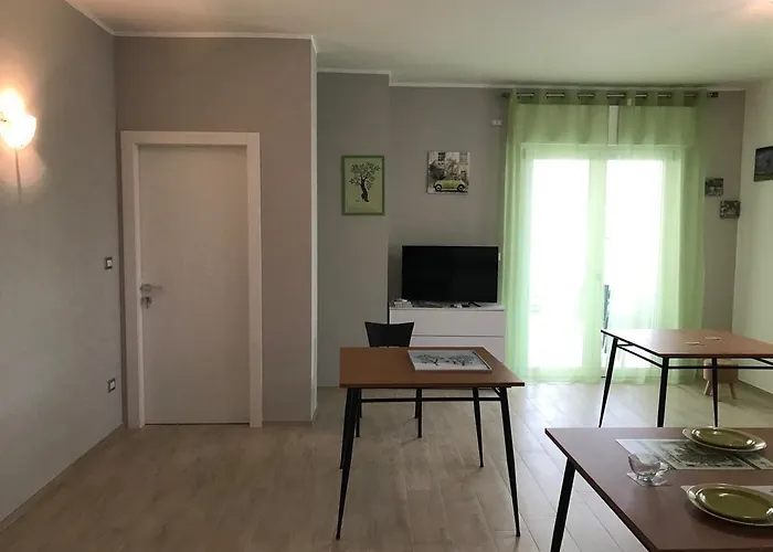 Oleum לינה וארוחת בוקר 3*